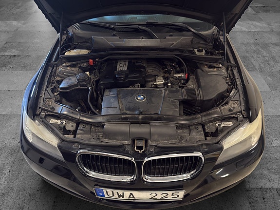BMW 320 9 of 23