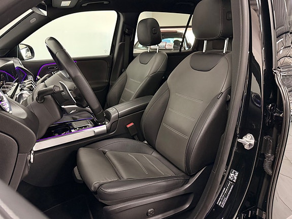 Mercedes-Benz GLB250+ 10 of 30