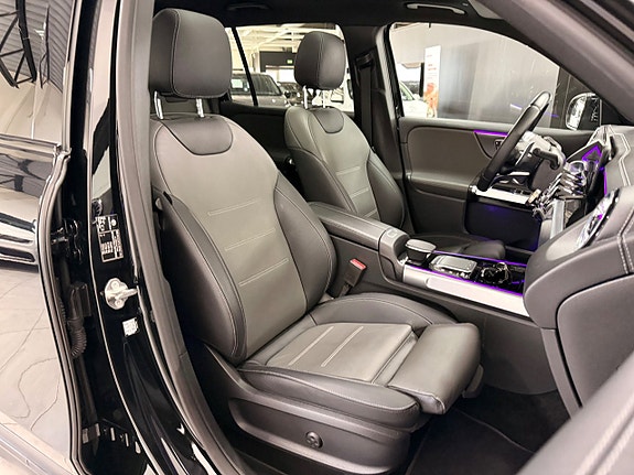 Mercedes-Benz GLB250+ 29 of 30