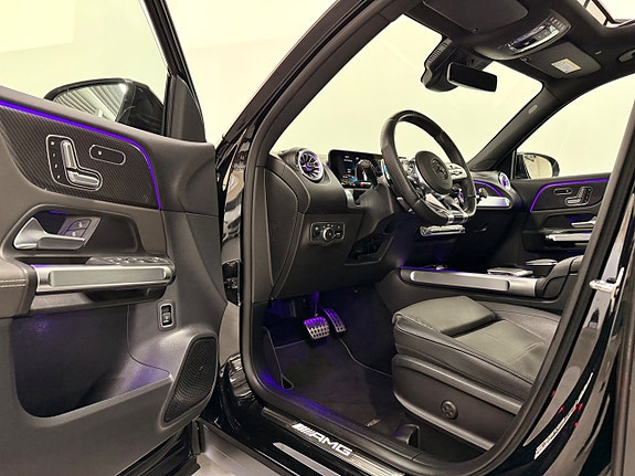 Mercedes-Benz GLB250+ 6 of 30