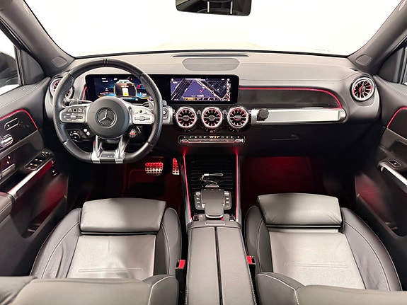 Mercedes-Benz GLB250+ 14 of 30
