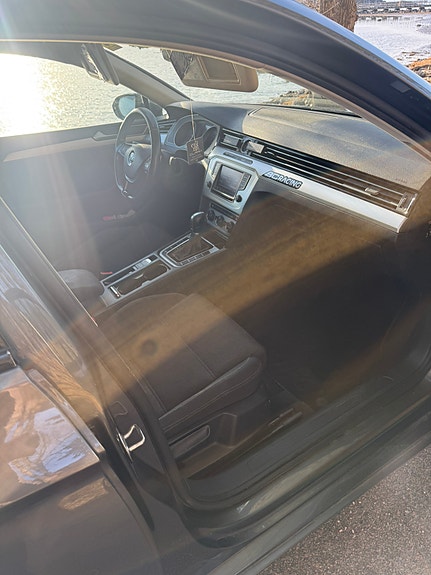 Volkswagen Passat 5 of 5