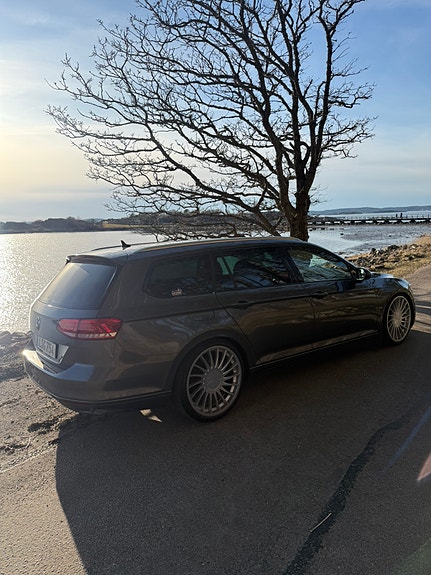 Volkswagen Passat 4 of 5