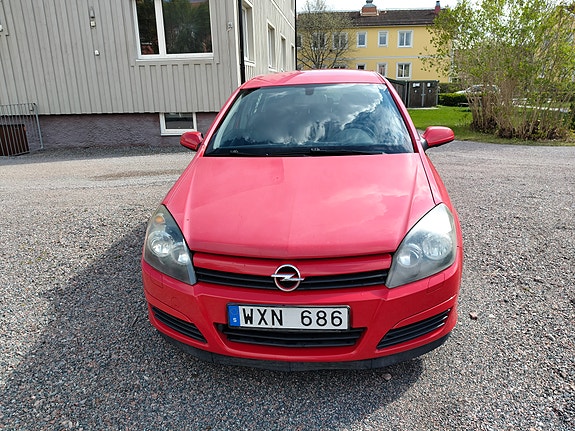 Opel Astra 2 of 5