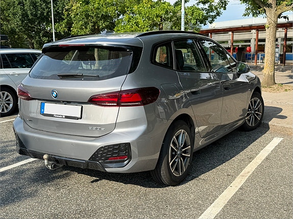 BMW 230e 2 of 10