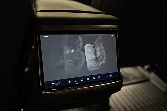 Tesla Model S 21 of 22