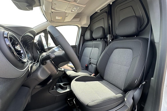 Mercedes-Benz eCitan 6 of 13