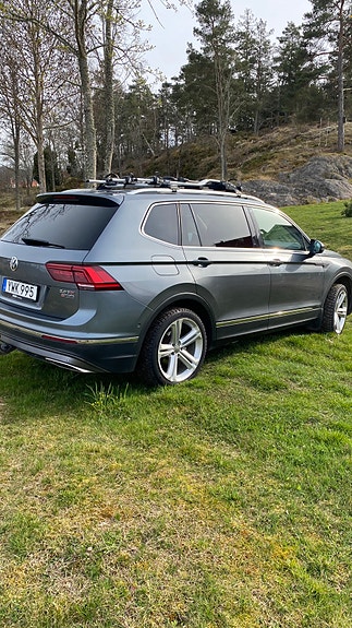 Volkswagen Tiguan Allspace 3 of 5