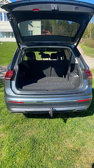 Volkswagen Tiguan Allspace 4 of 5