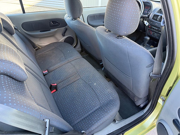 Renault Clio 7 of 11