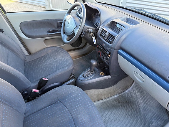 Renault Clio 6 of 11