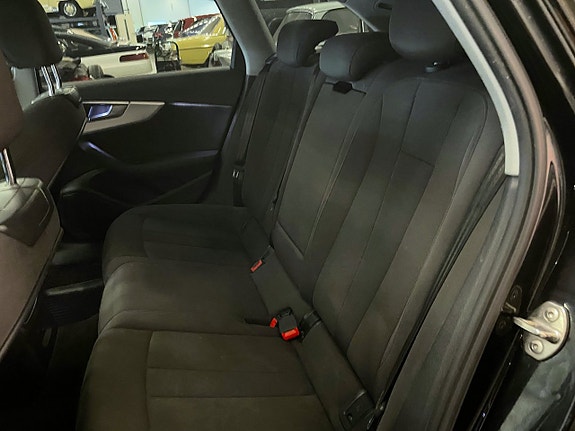 Audi A4 13 of 14