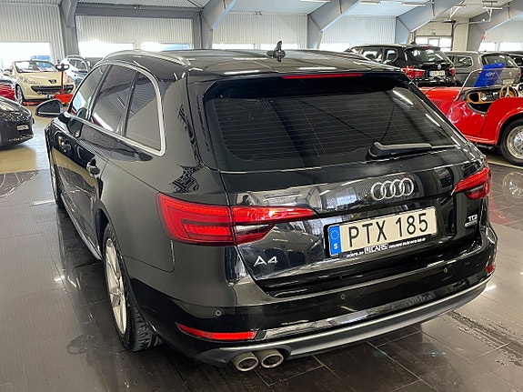 Audi A4 5 of 14