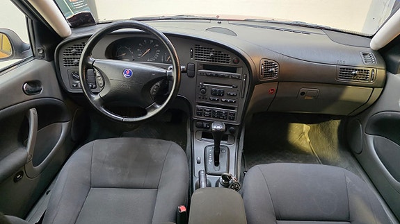 Saab 9-5 11 of 13