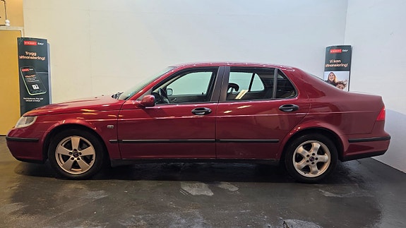 Saab 9-5 3 of 5