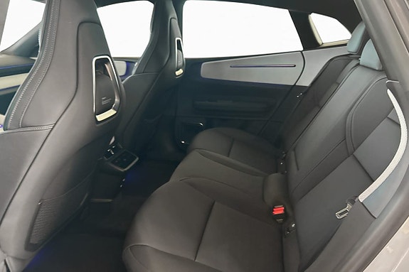Polestar 4 11 of 30