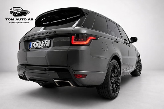 Land Rover Range Rover Sport 12 of 30