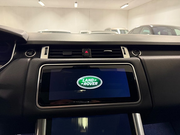 Land Rover Range Rover Sport 29 of 30