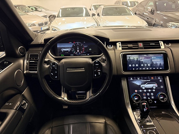 Land Rover Range Rover Sport 23 of 30