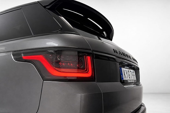 Land Rover Range Rover Sport 9 of 30