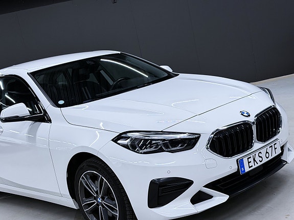 BMW 218 17 of 18