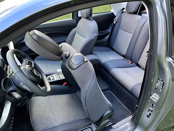 Fiat 500e 6 of 8