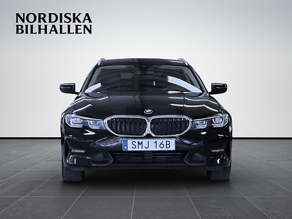 BMW 320d 2 of 20