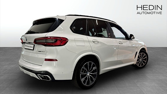 BMW X5 2 of 9