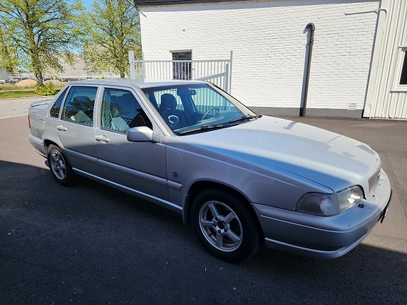 Volvo S70 5 of 6