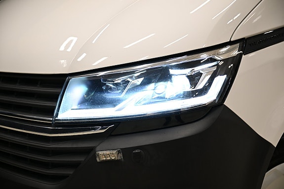 Volkswagen Transporter 2 of 30
