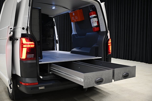 Volkswagen Transporter 9 of 30