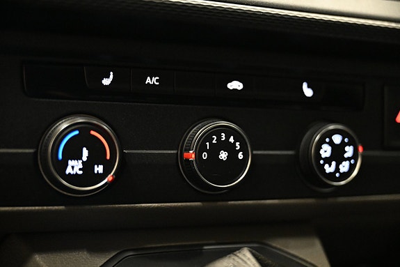 Volkswagen Transporter 28 of 30