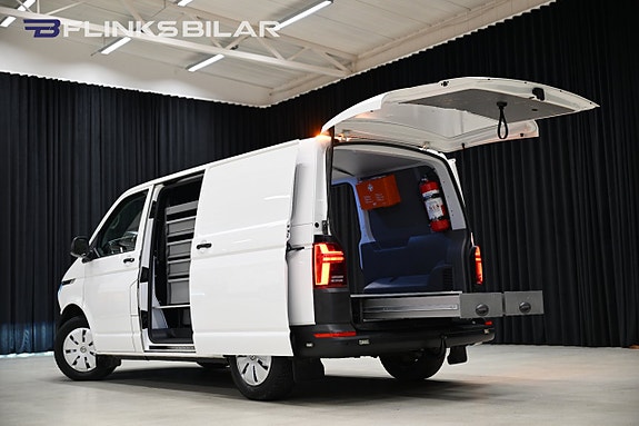 Volkswagen Transporter 6 of 30
