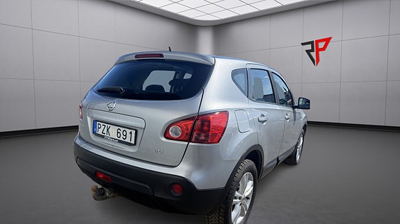 Nissan Qashqai 2 of 5