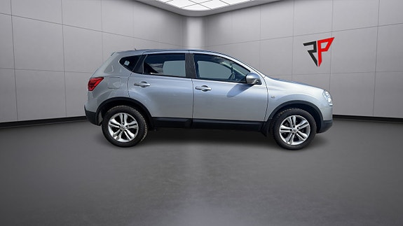 Nissan Qashqai 3 of 5