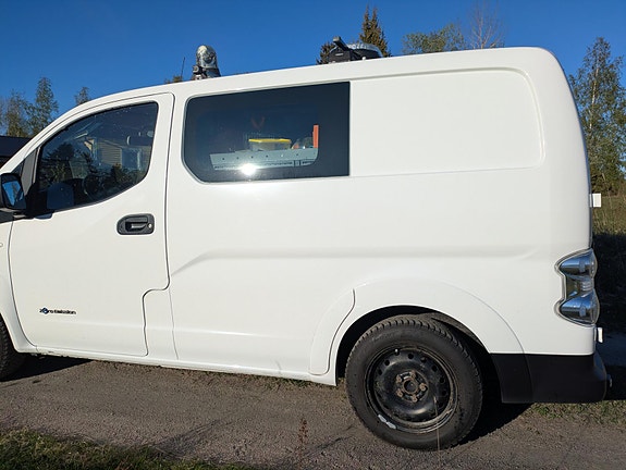 Nissan e-NV200 4 of 5