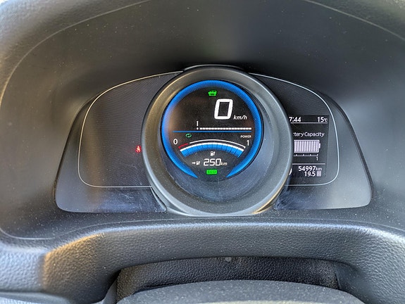 Nissan e-NV200 3 of 5