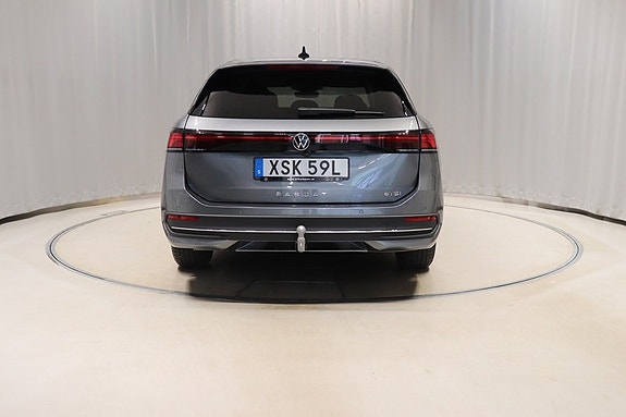 Volkswagen Passat 5 of 5