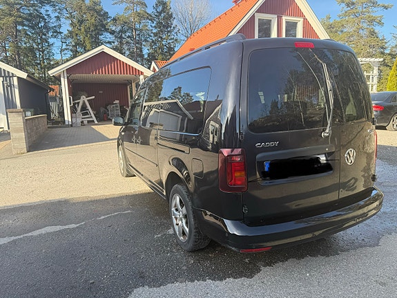 Volkswagen Caddy Maxi 4 of 5