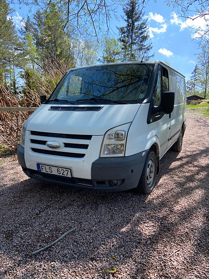 Ford Transit 2 of 5