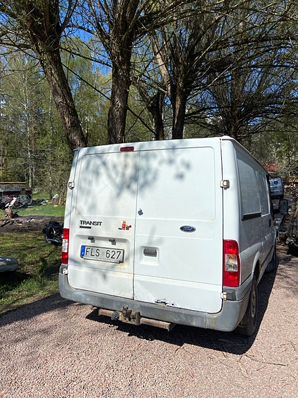 Ford Transit 3 of 5