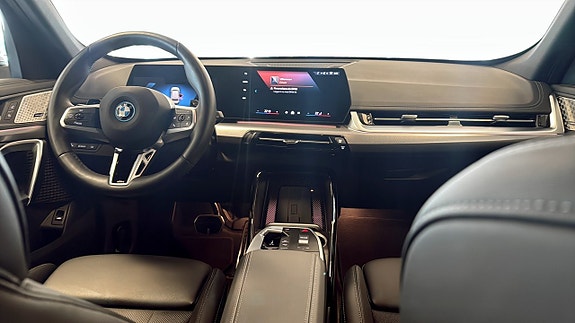 BMW X1 4 of 5