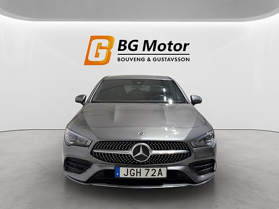 Mercedes-Benz CLA200 2 of 5