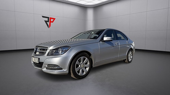 Mercedes-Benz C220 8 of 17