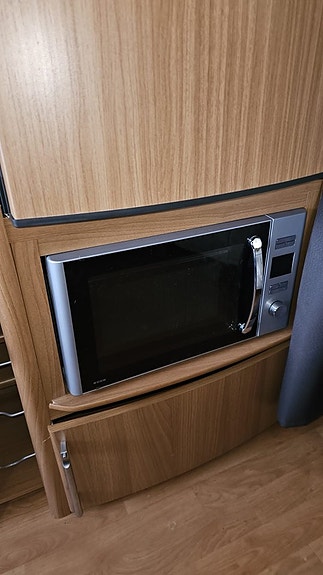 Kabe Royal 520 XL KS Dubbelbädd /Ac / tält 19 of 22