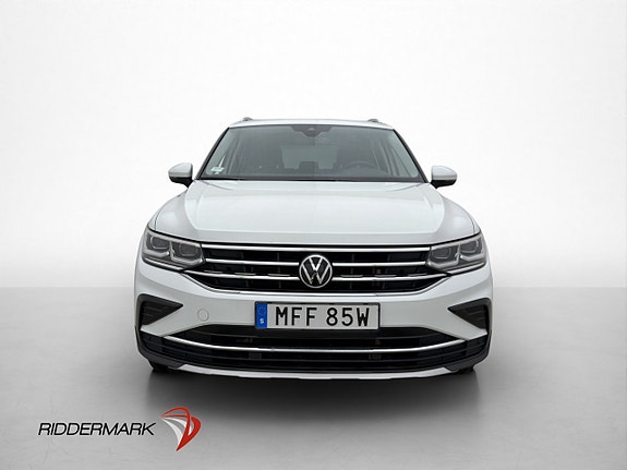Volkswagen Tiguan 2 of 5