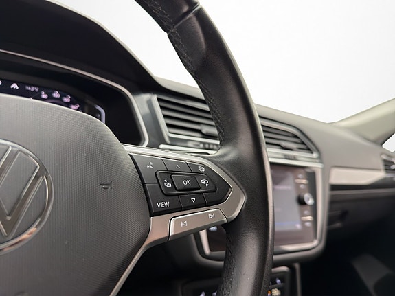 Volkswagen Tiguan 19 of 30