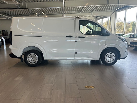 Ford Transit Custom 6 of 13