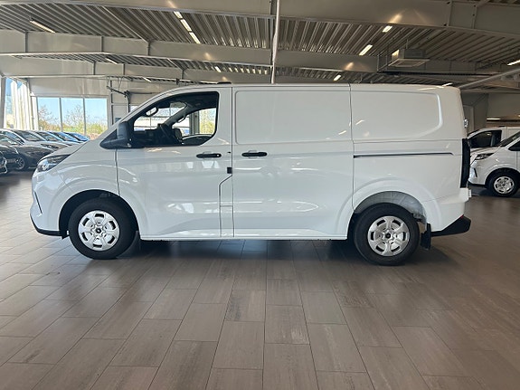 Ford Transit Custom 5 of 13