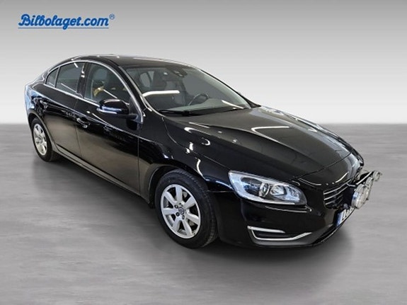 Volvo S60 3 of 5